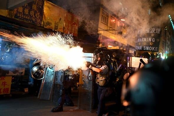 ΚΙΝΑ: Σκληρές εικόνες από τις διαμαρτυρίες στο Χόνγκ Κόνγκ (ΦΩΤΟΓΡΑΦΙΕΣ)